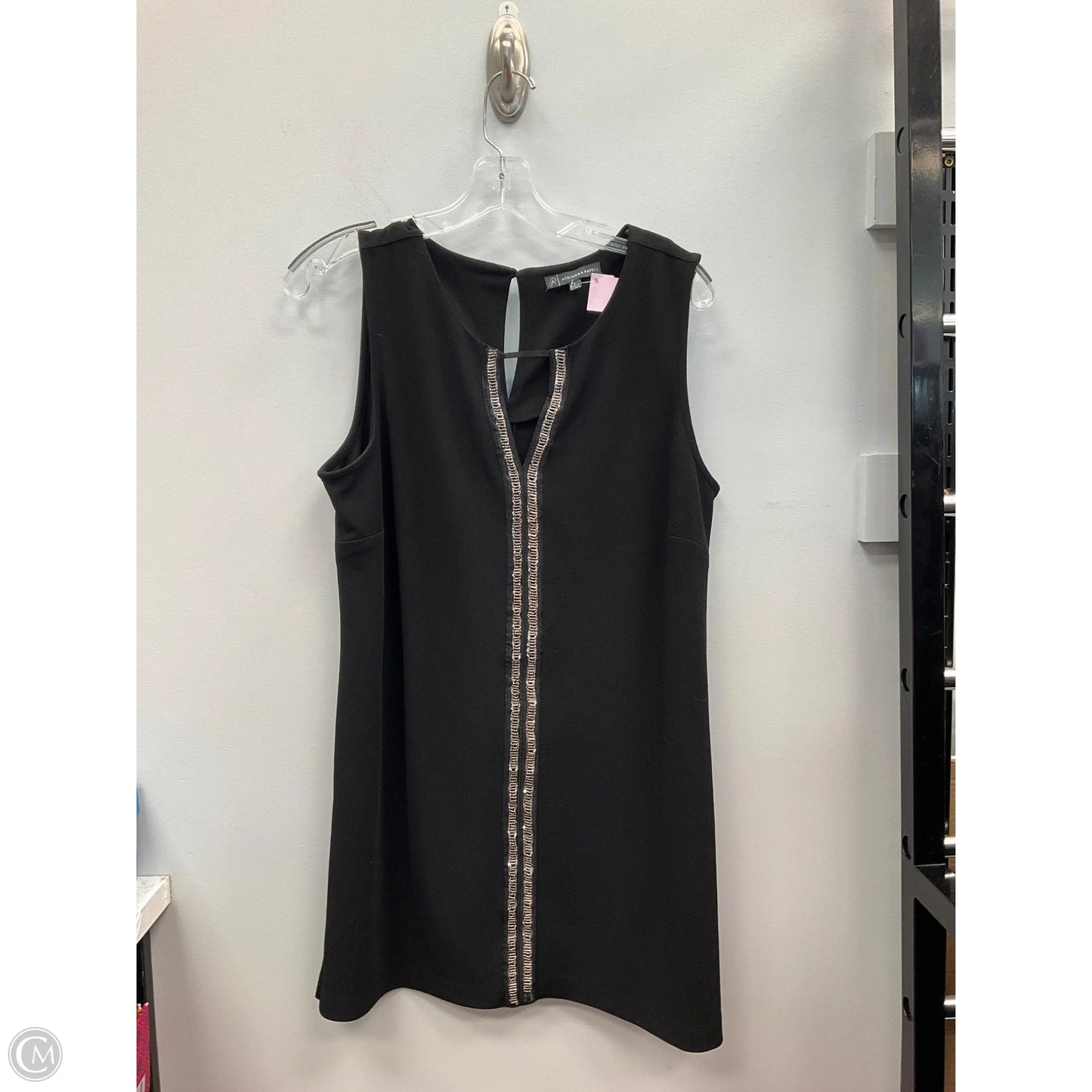 Top Sleeveless By Adrianna Papell In Black, Size: L