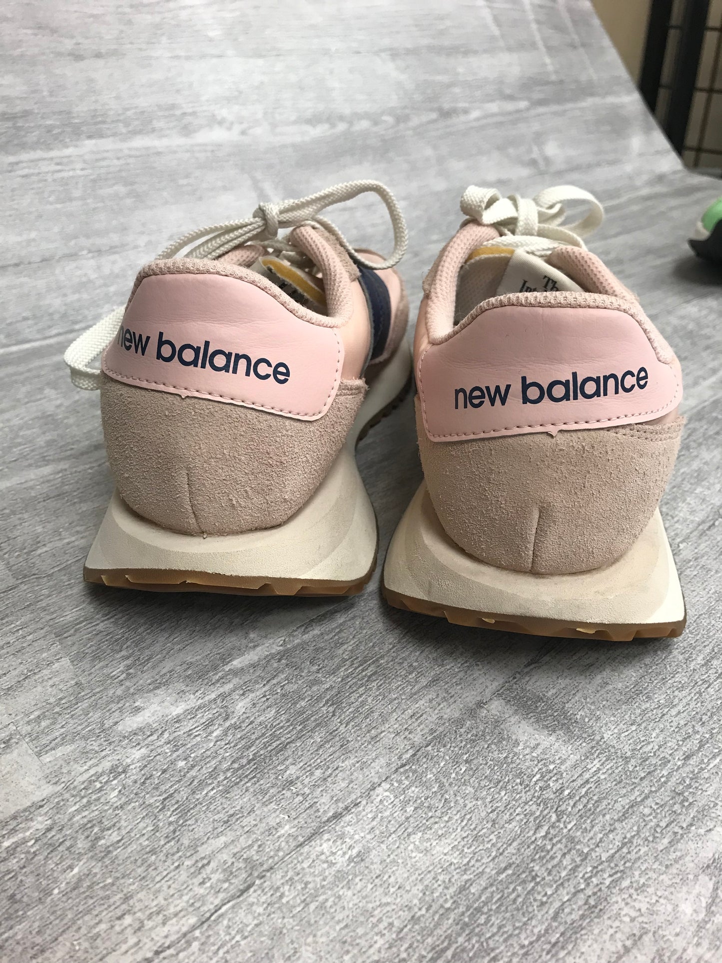 Shoes Athletic By New Balance In Pink, Size: 9