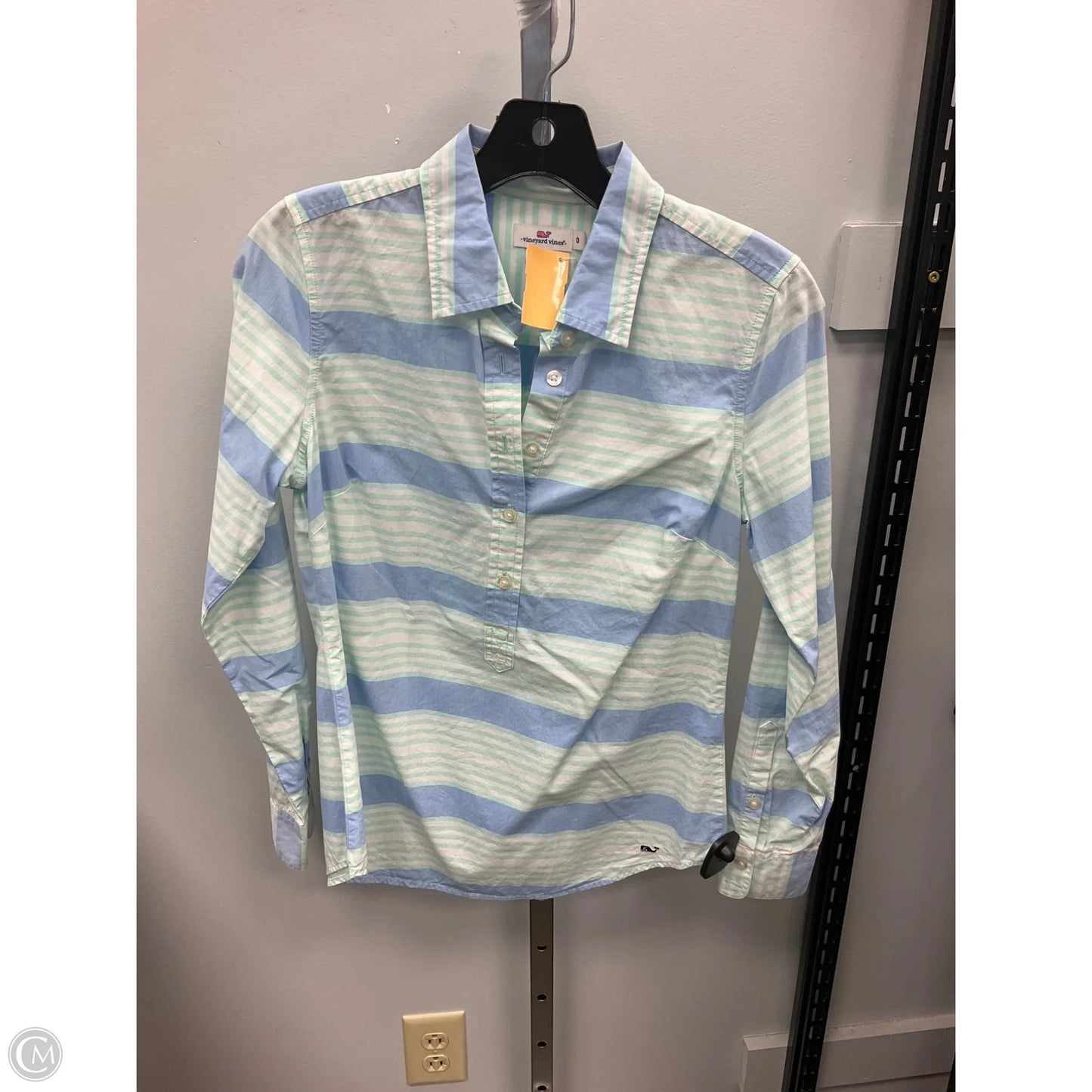 Top Long Sleeve By Vineyard Vines In Striped Pattern, Size: 0