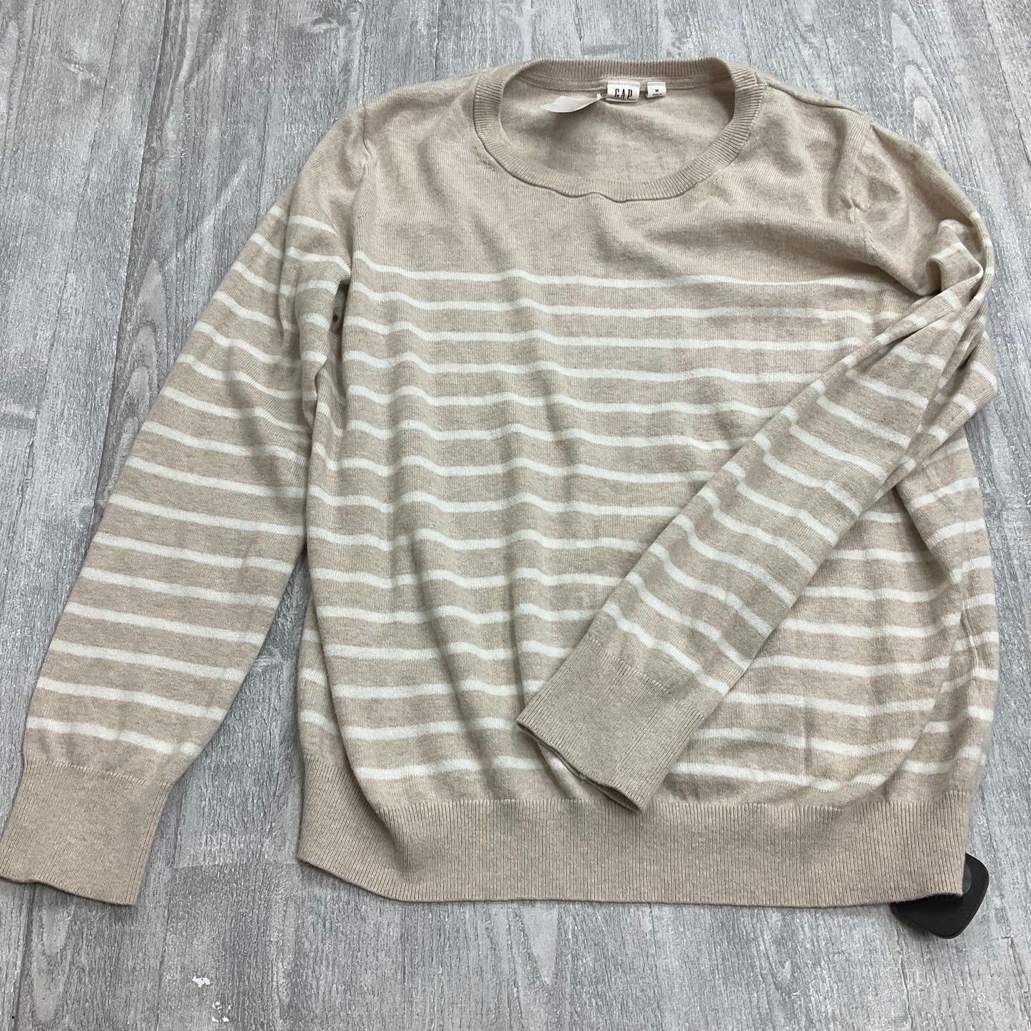 Sweater By Gap In Tan & White, Size: M