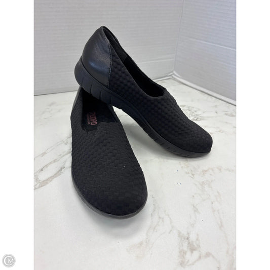 Shoes Sneakers By Munro In Black, Size: 7