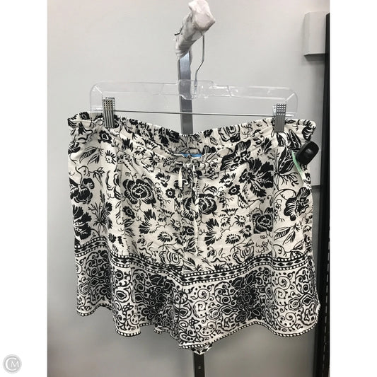 Shorts By Cece In Black & White, Size: L