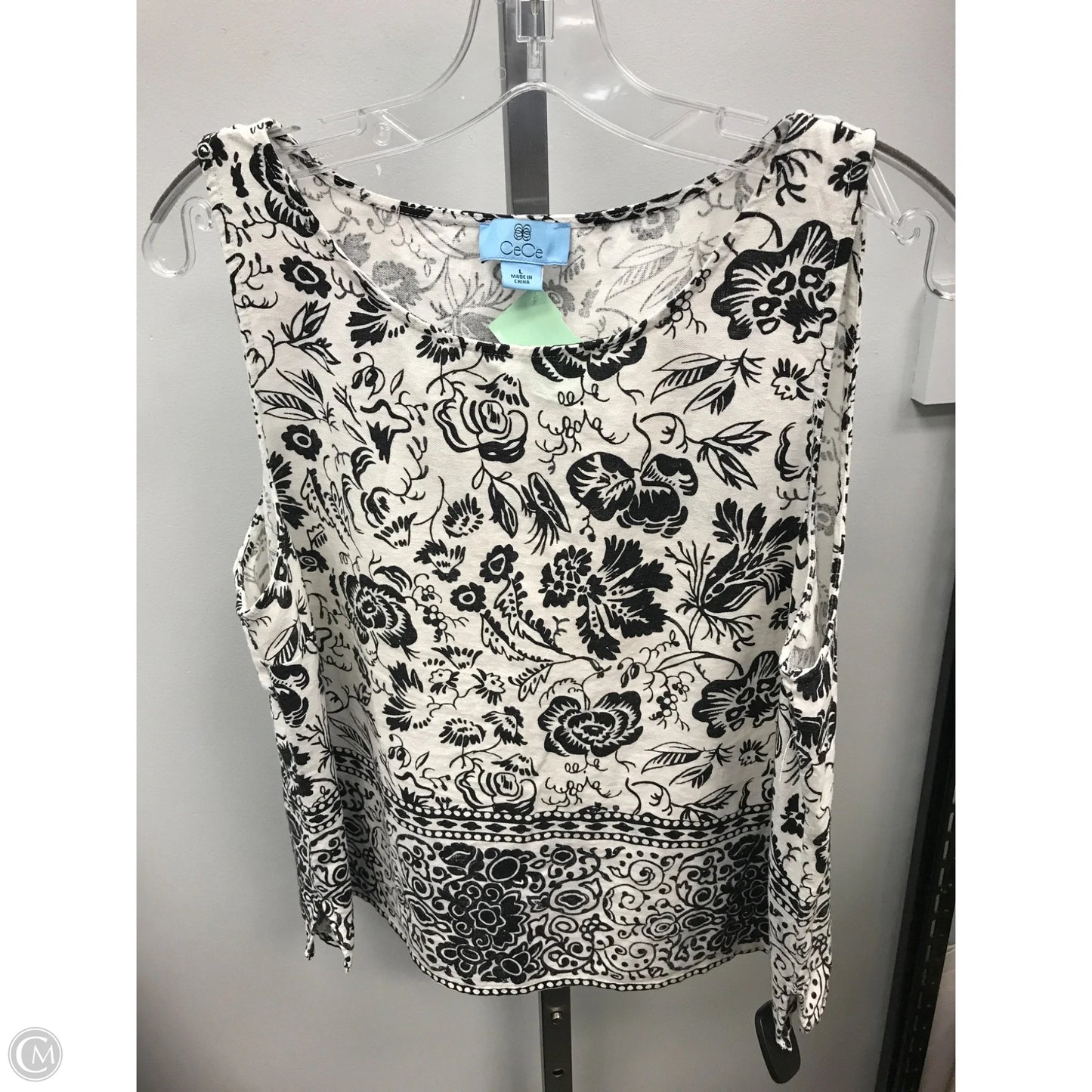 Top Sleeveless By Cece In Black & White, Size: L