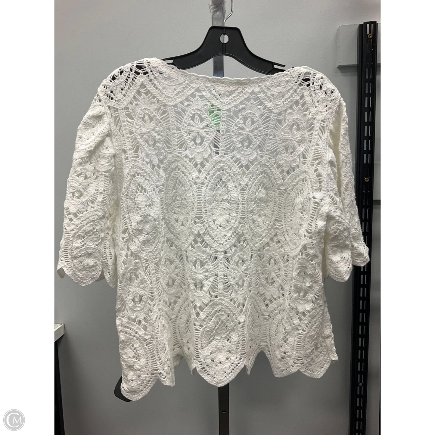 Top Short Sleeve By Solitaire In White, Size: L
