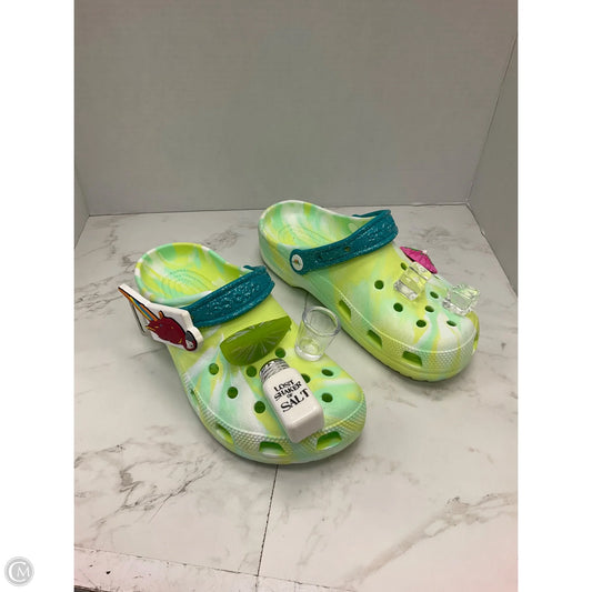 Shoes Heels Platform By Crocs In Green, Size: 8