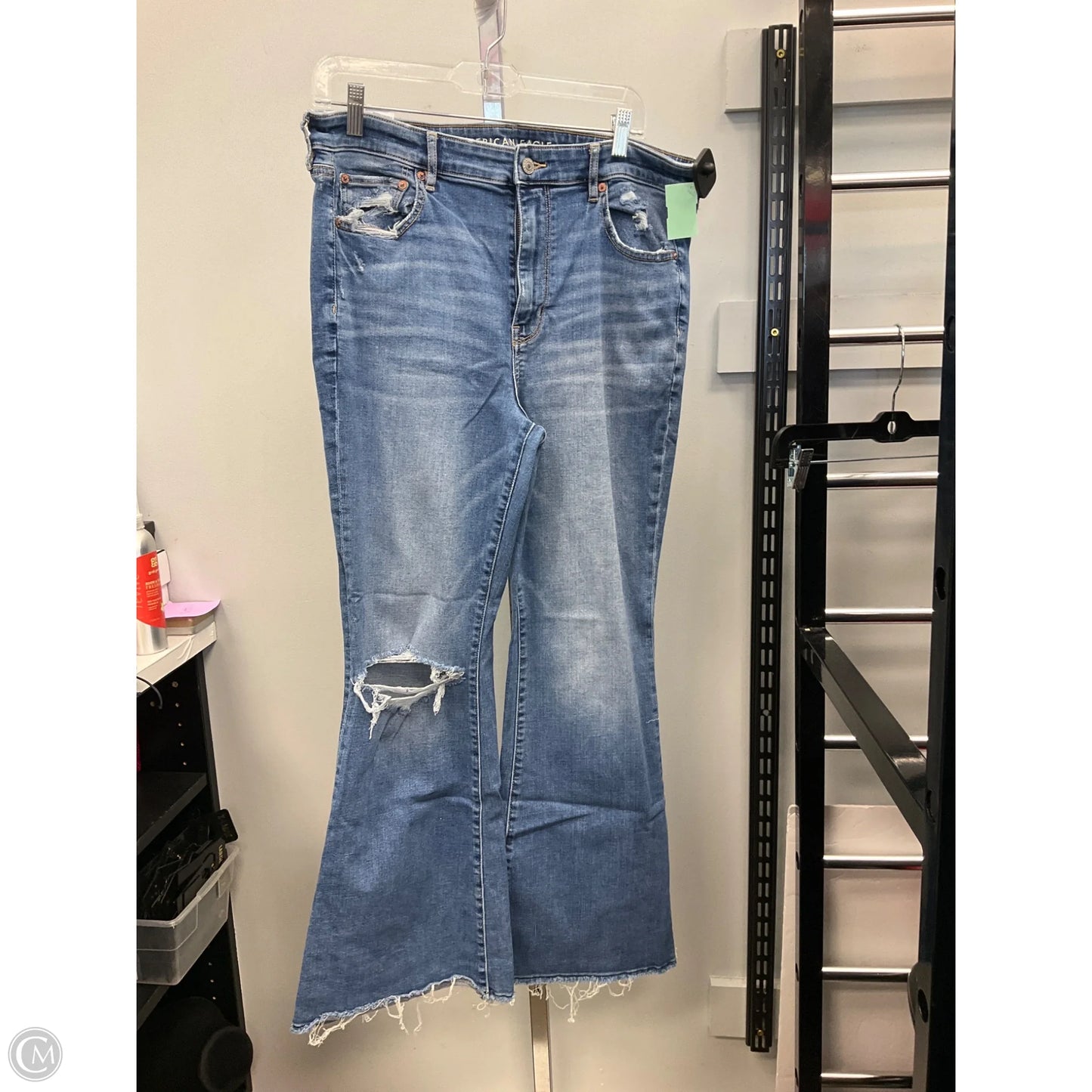 Jeans Flared By American Eagle In Blue, Size: 14