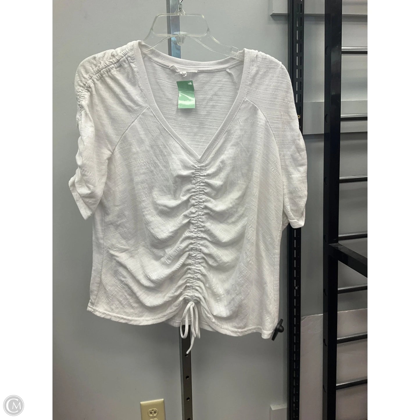 Top Short Sleeve By Jane And Delancey In White, Size: L