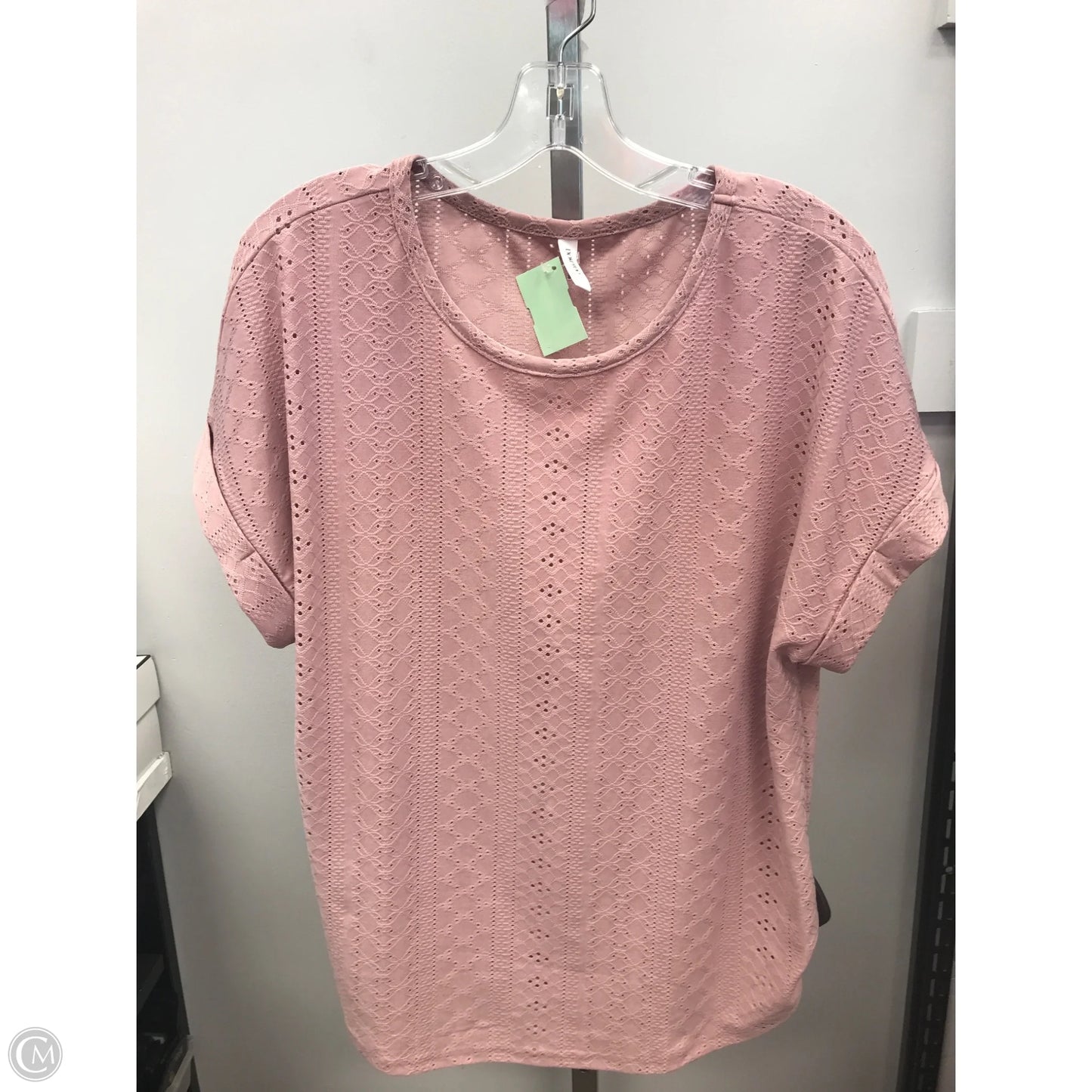 Top Short Sleeve By Dokotoo In Mauve, Size: L