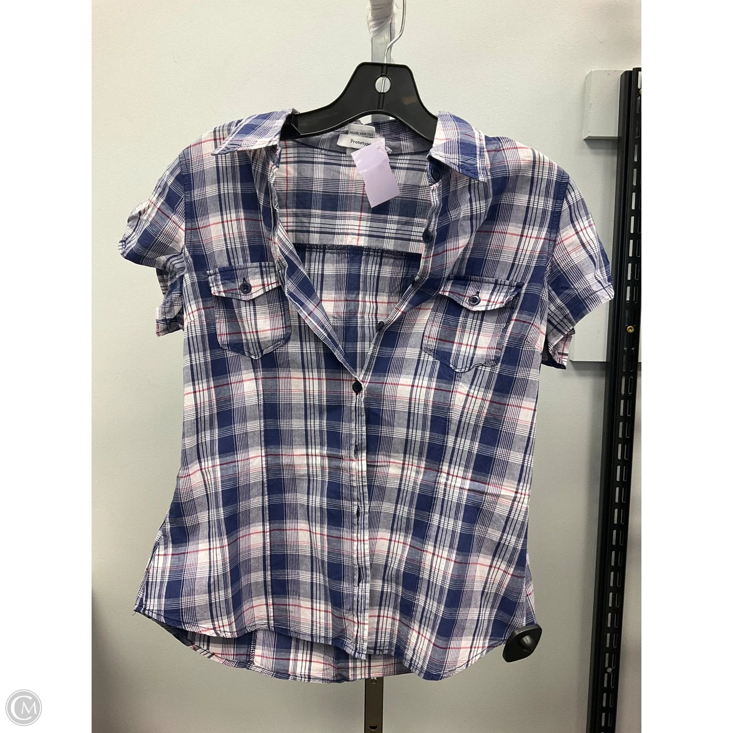 Top Short Sleeve By Clothes Mentor In Plaid Pattern, Size: M