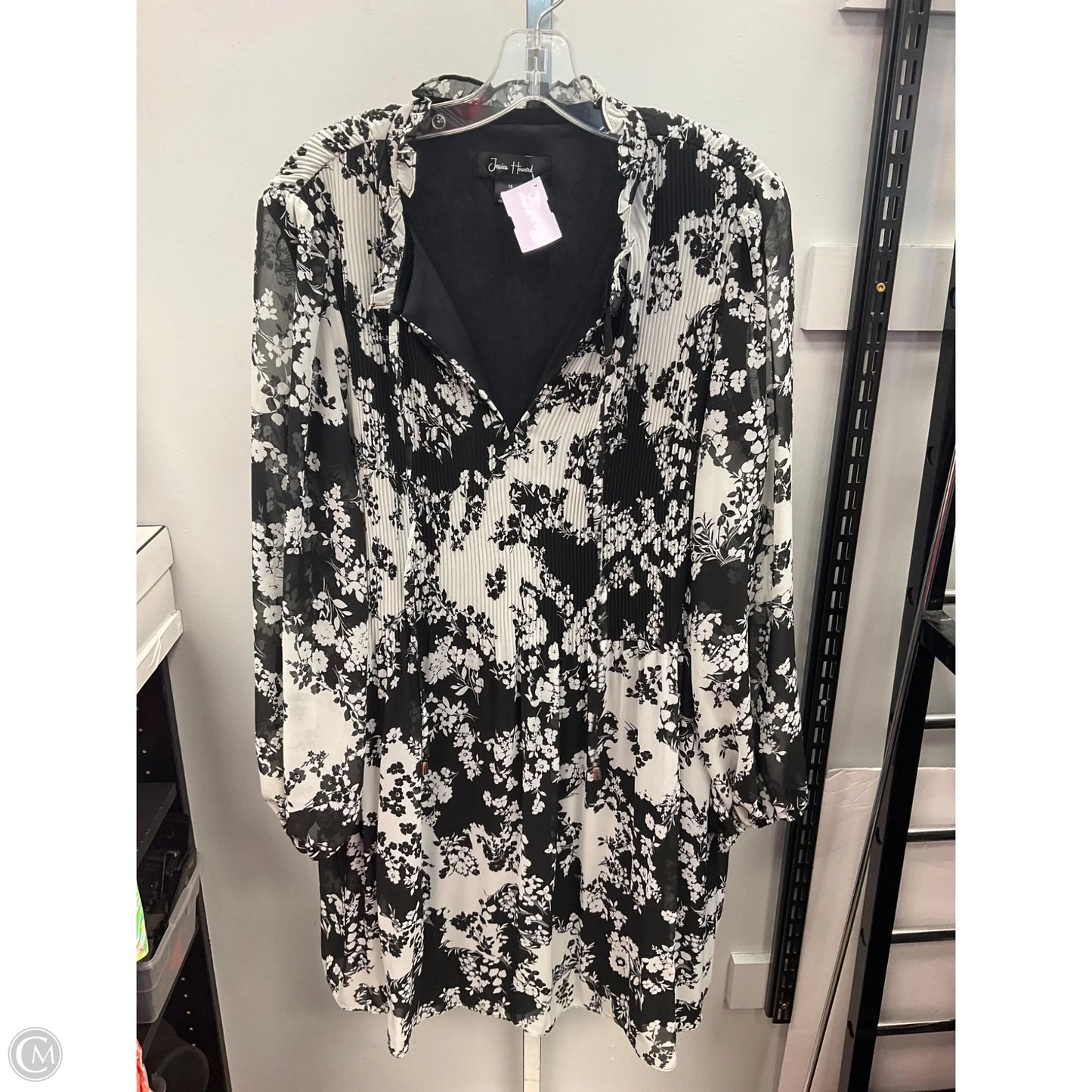 Dress Casual Short By Jessica Howard In Black & White, Size: 16