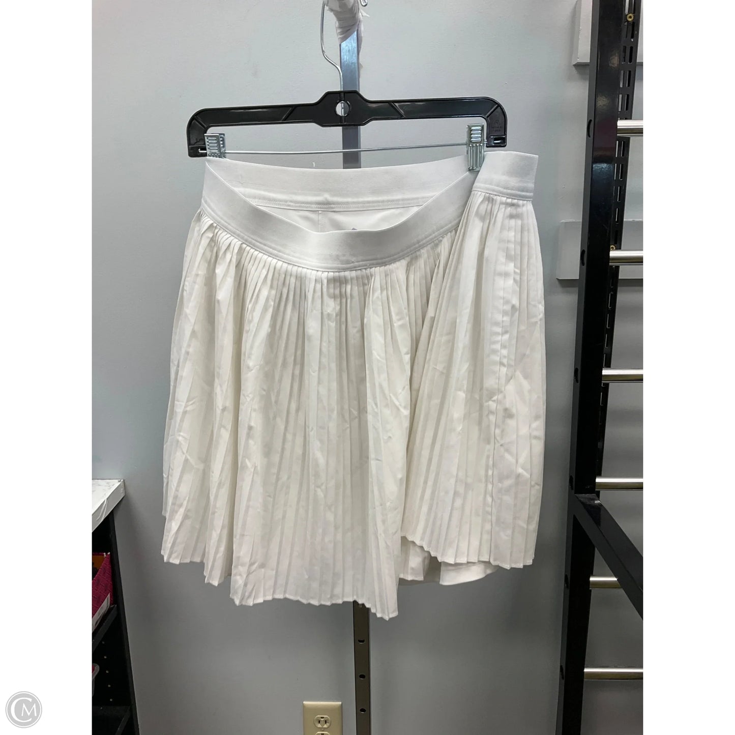 Athletic Skort By Old Navy In White, Size: 3x
