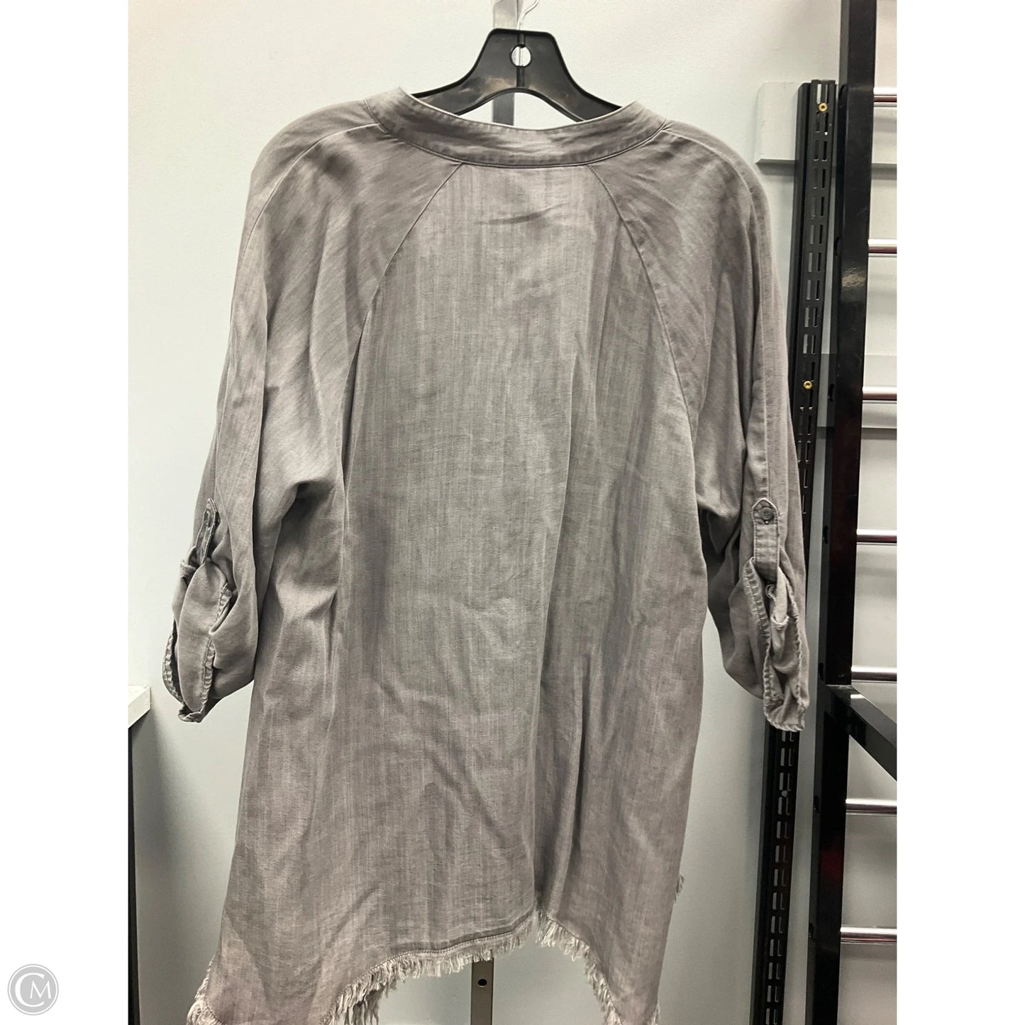 Top 3/4 Sleeve By Clothes Mentor In Grey, Size: M