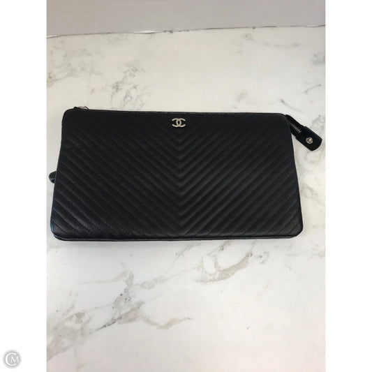 Clutch Luxury Designer By Chanel, Size: Large