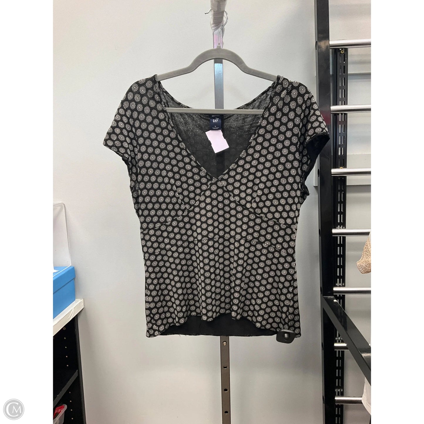 Top Short Sleeve By Gap In Black & Cream, Size: L