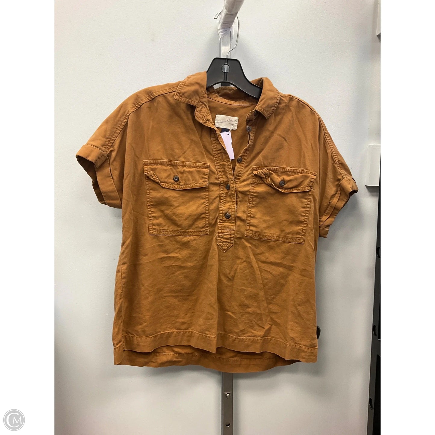 Top Short Sleeve By Universal Thread In Brown, Size: Xs