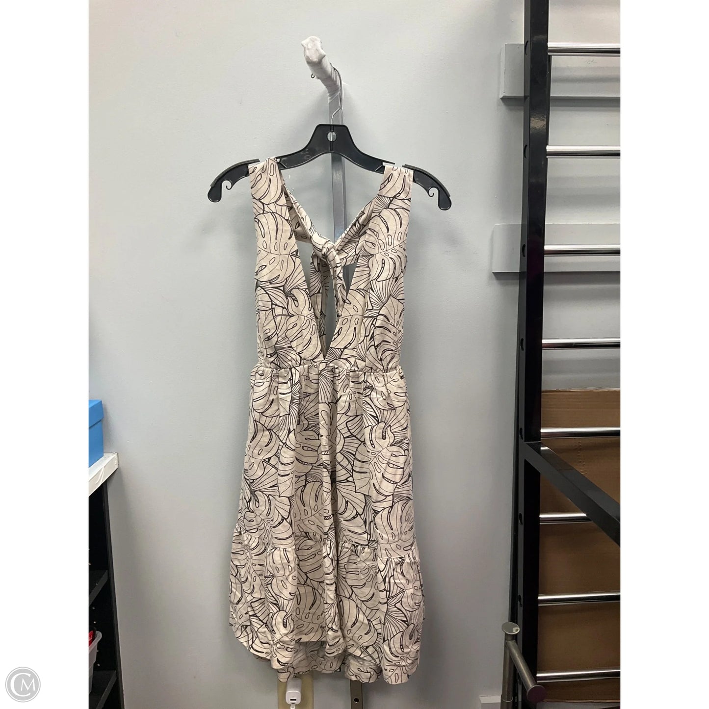 Dress Casual Short By House Of Harlow In Tan, Size: Xs
