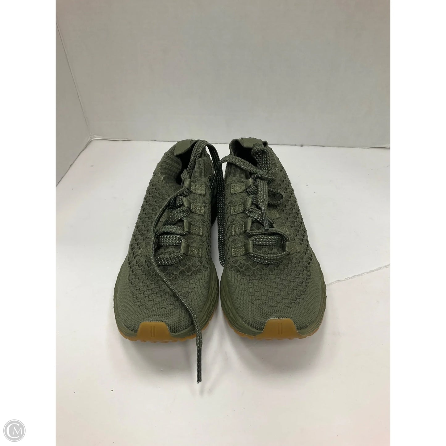 Shoes Athletic By Nobull In Green, Size: 6.5