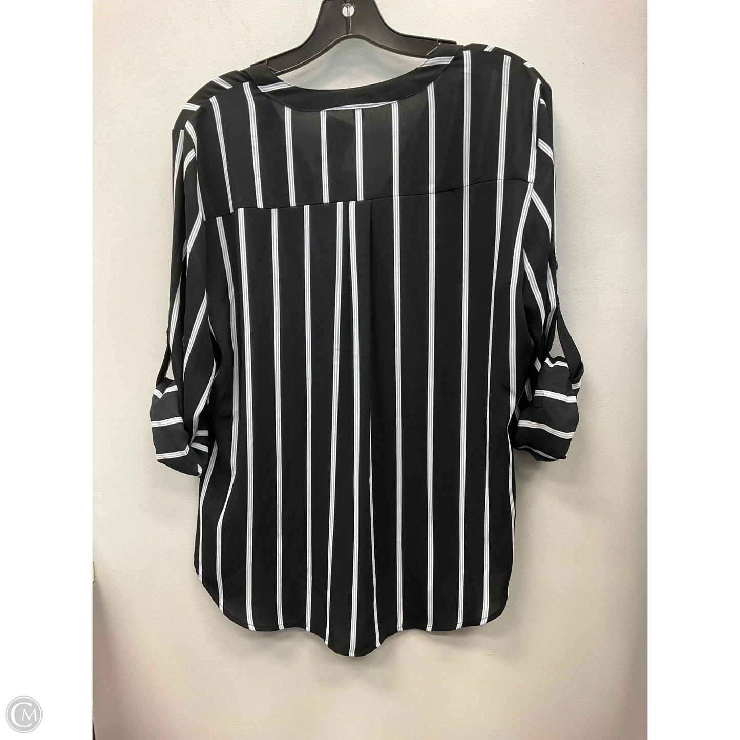 Top 3/4 Sleeve By Express In Black & White, Size: L