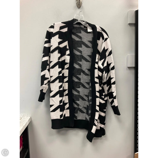 Sweater Cardigan By Ontwelfth In Black & Grey, Size: L