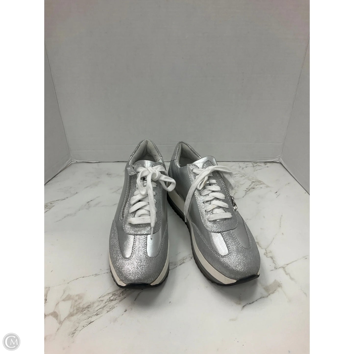 Shoes Sneakers By Johnston & Murphy In Silver, Size: 8