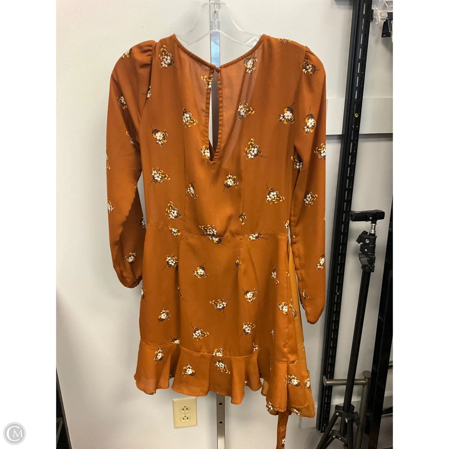 Dress Casual Short By Abercrombie And Fitch In Orange, Size: Xs