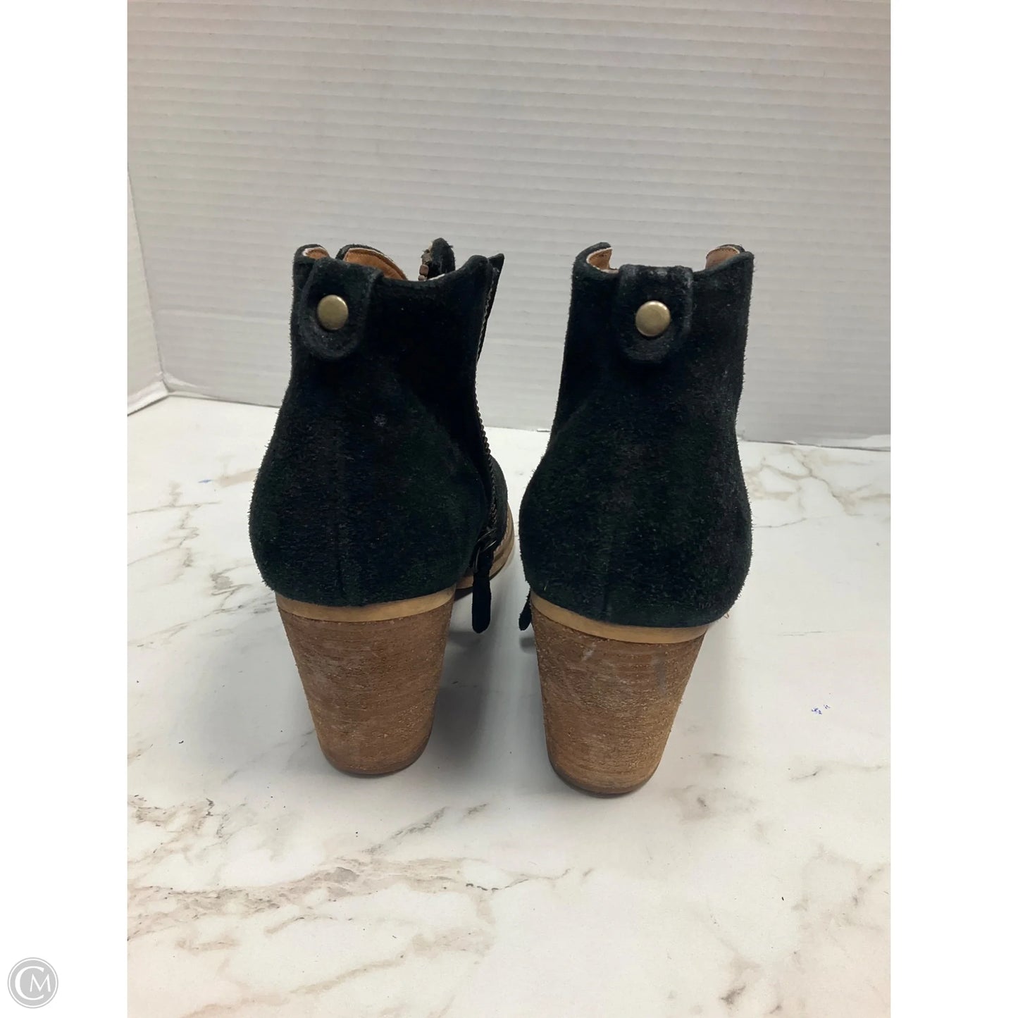 Boots Ankle Heels By Clothes Mentor In Black, Size: 8