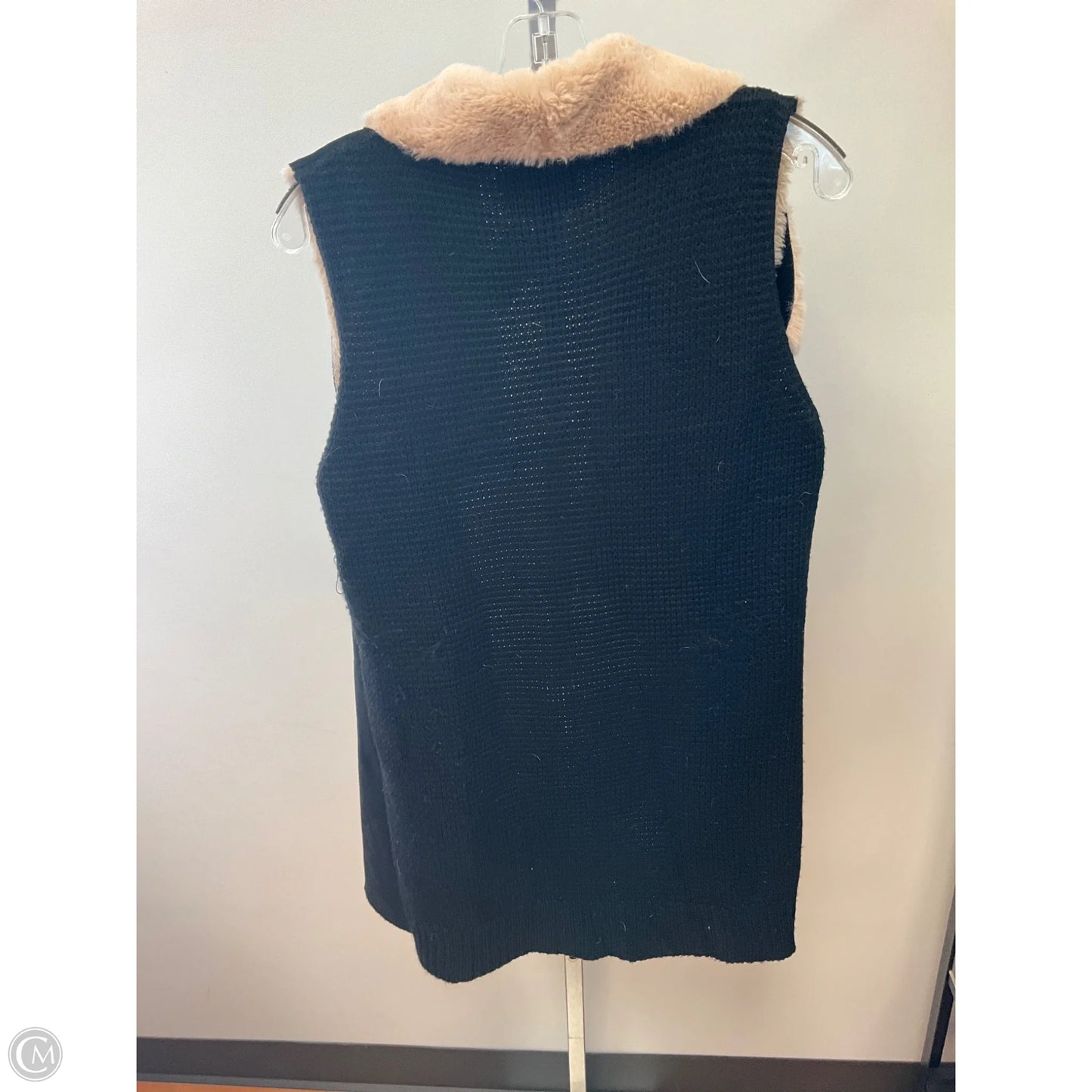Vest Sweater By Clothes Mentor In Black & Cream, Size: M