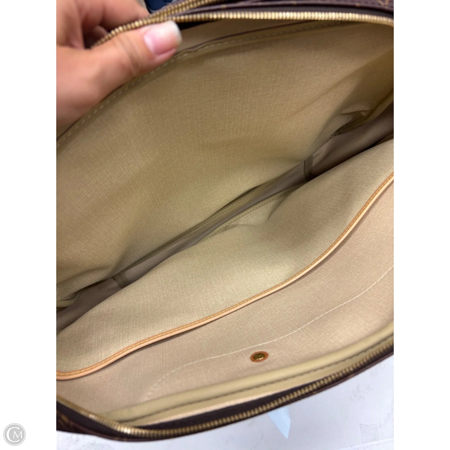 Handbag Luxury Designer By Louis Vuitton, Size: Large