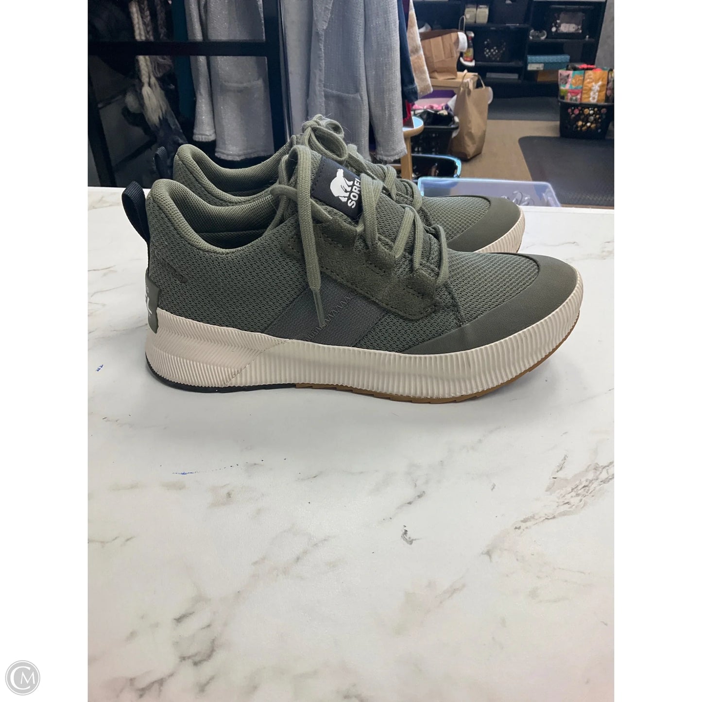 Shoes Athletic By Sorel In Green, Size: 8