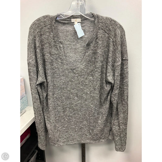 Top Long Sleeve By C And C In Grey, Size: M
