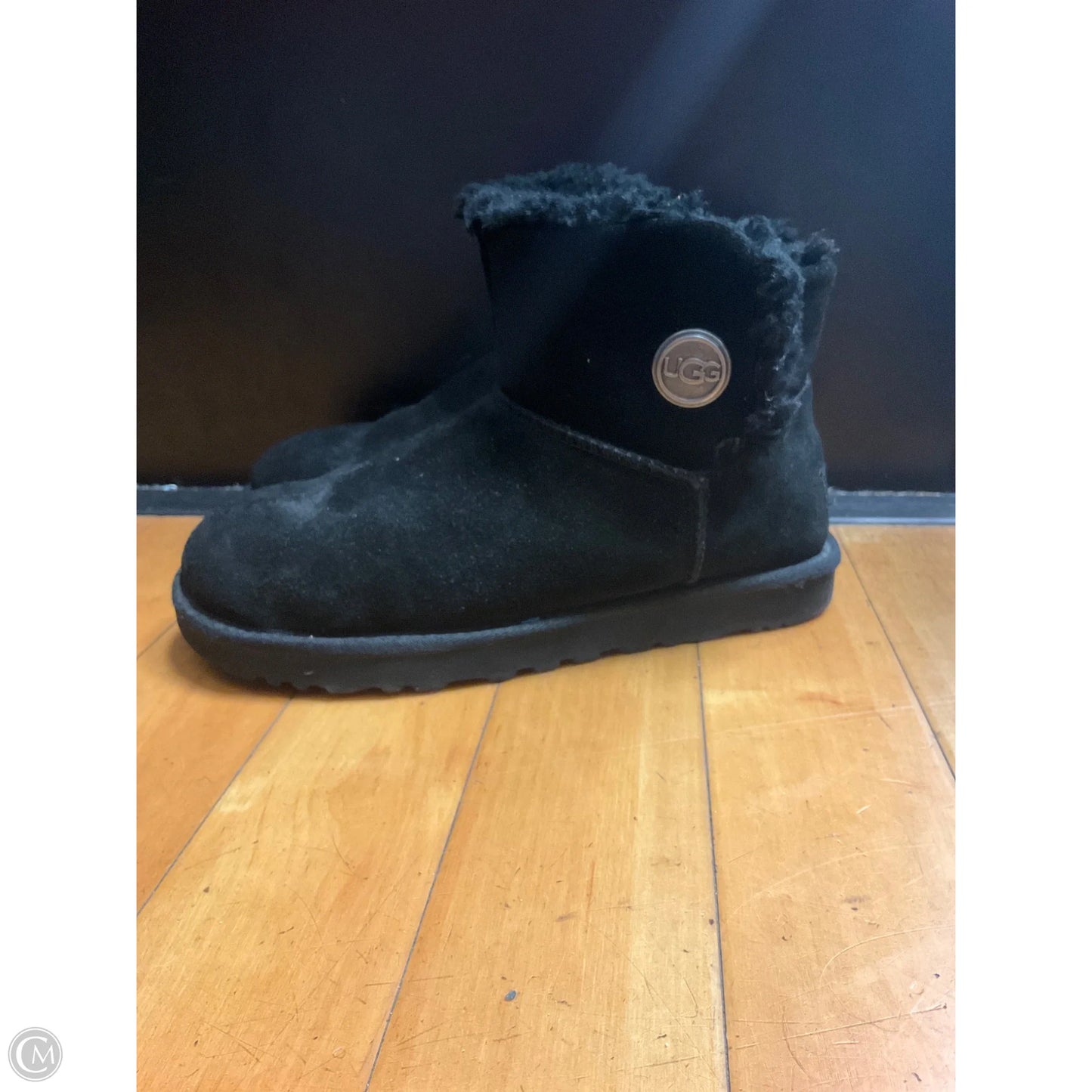 Boots Designer By Ugg In Black, Size: 8