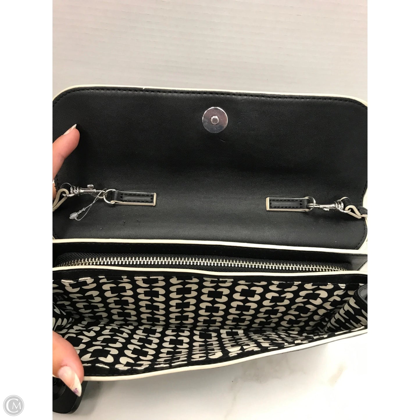 Handbag Leather By Vera Bradley, Size: Small