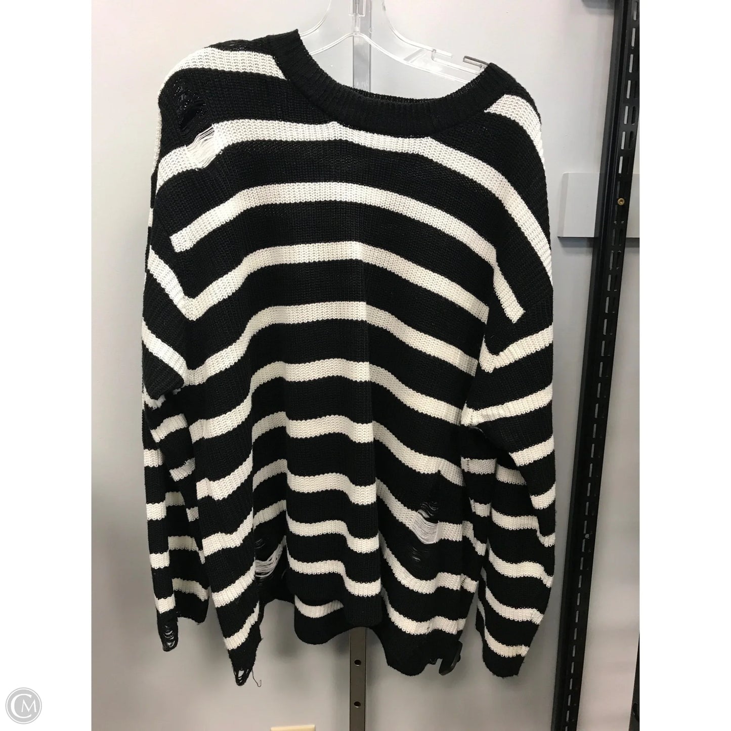 Sweater By Chicsoul In Black & White, Size: 3x