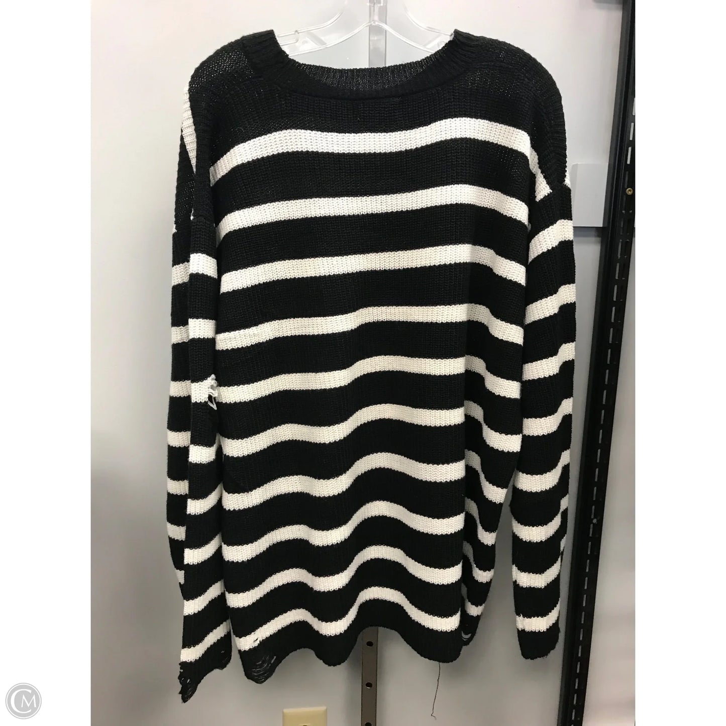 Sweater By Chicsoul In Black & White, Size: 3x