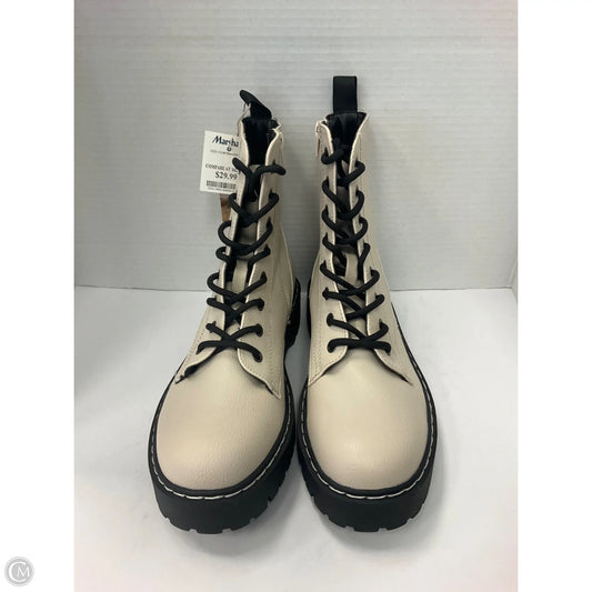 Boots Combat By Sincerely Jules In Cream, Size: 9