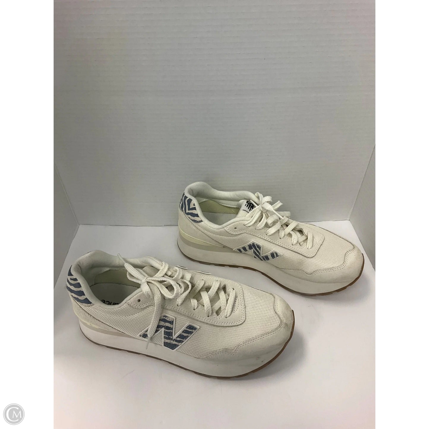 Shoes Sneakers By New Balance In Cream, Size: 11