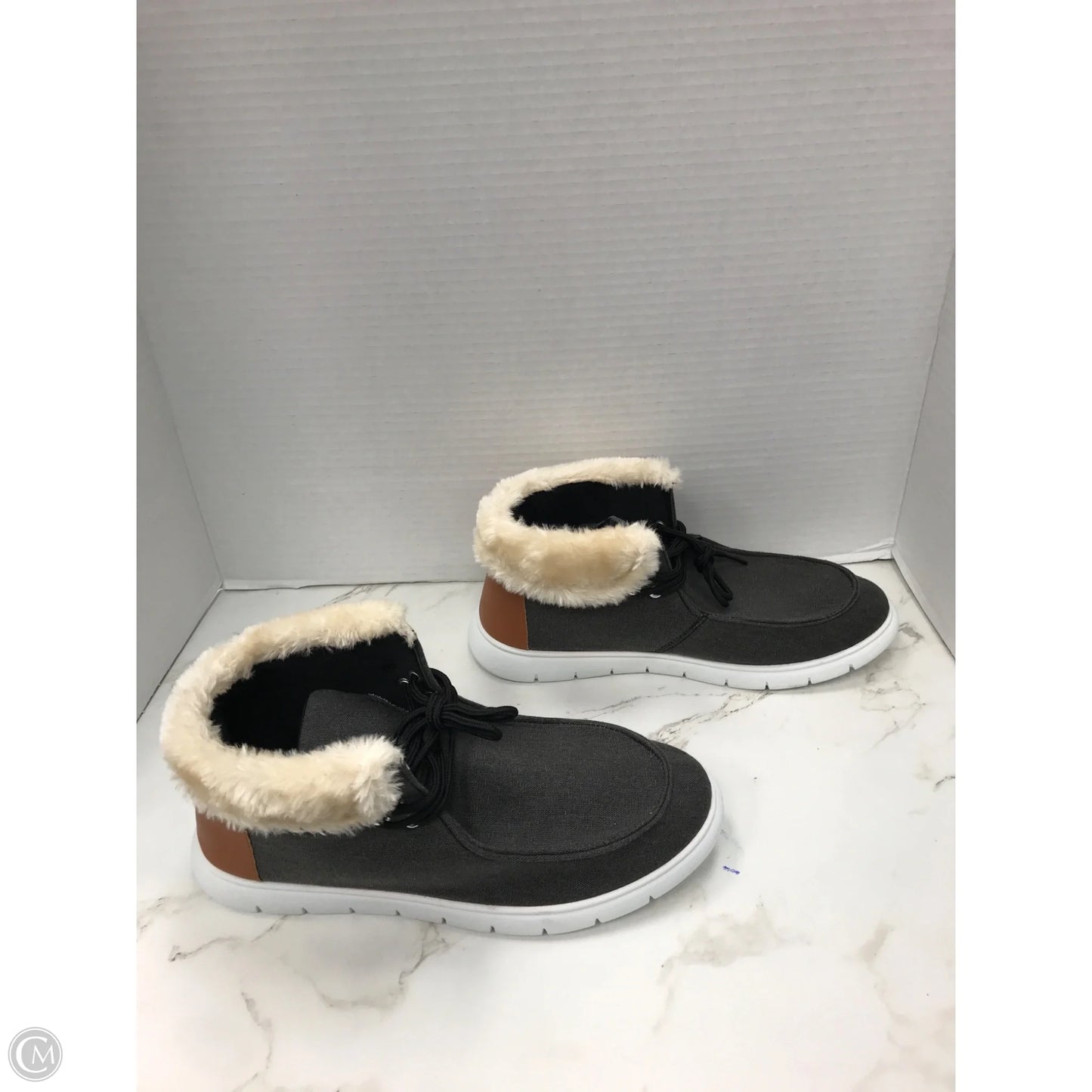 Shoes Sneakers By C And C In Grey, Size: 8.5