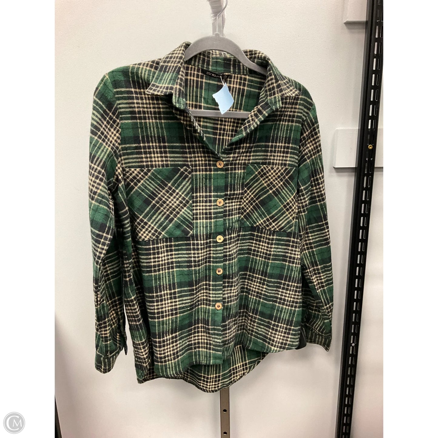 Top Long Sleeve By Clothes Mentor In Plaid Pattern, Size: M