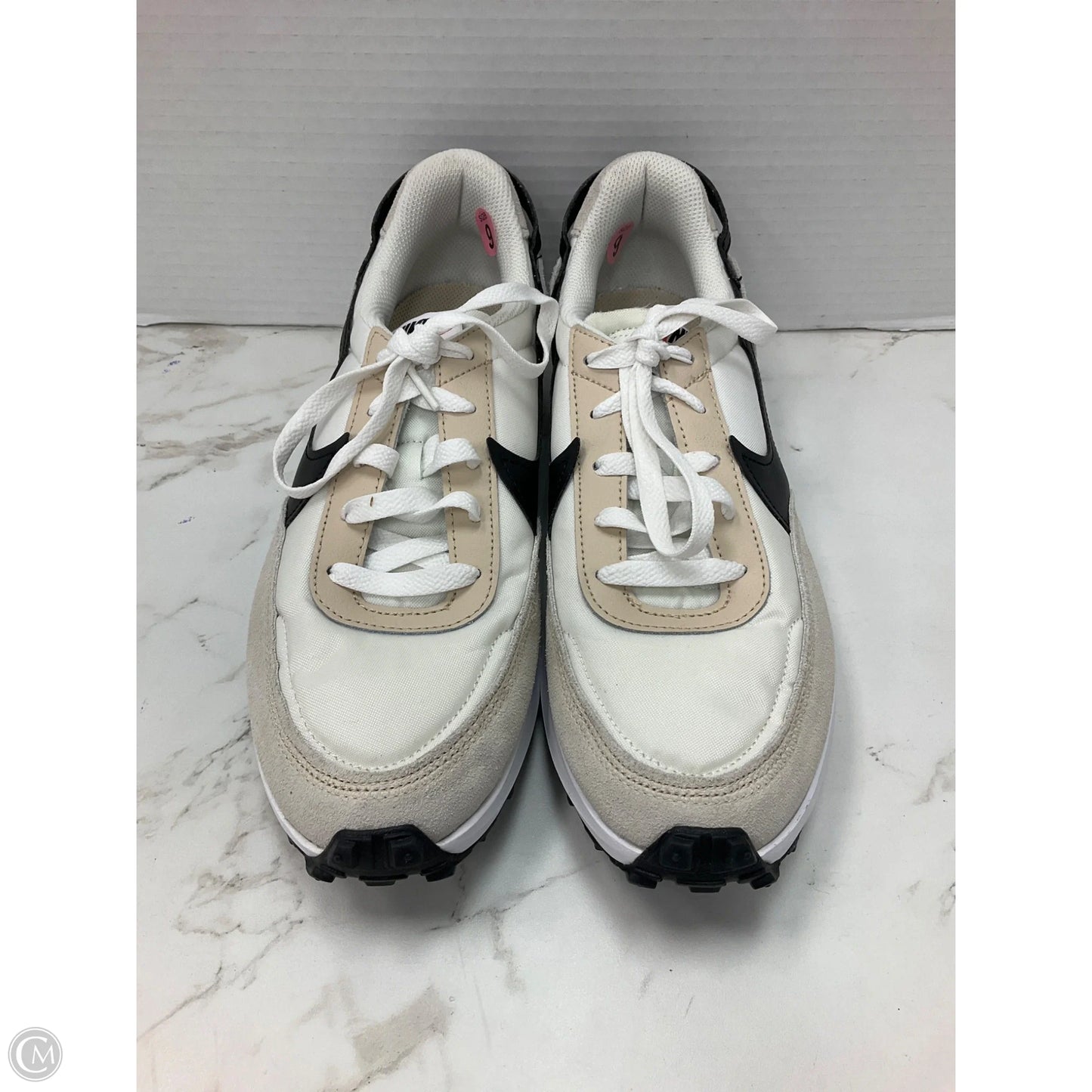 Shoes Athletic By Nike In Cream, Size: 9