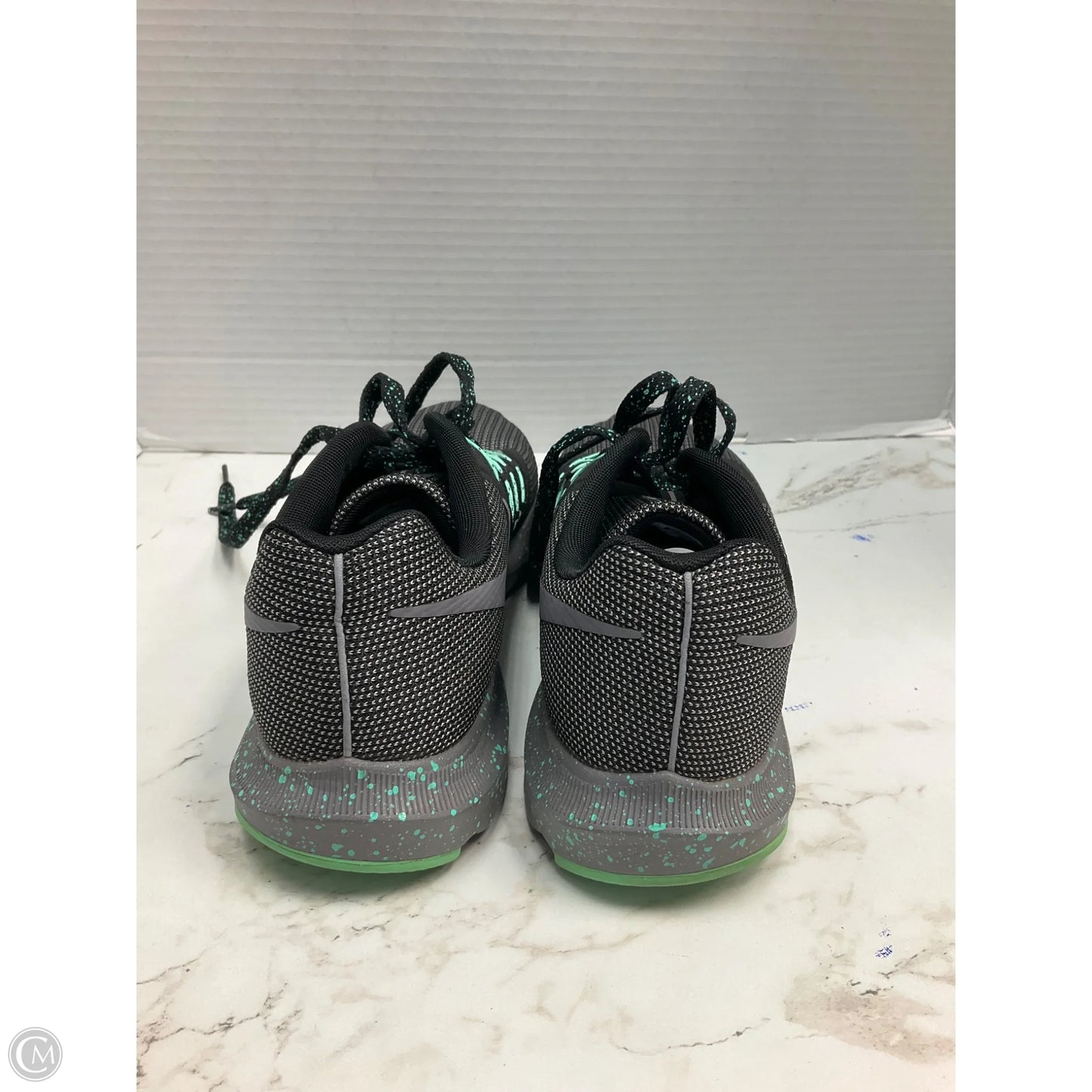 Shoes Athletic By Nike In Black & Green, Size: 9.5
