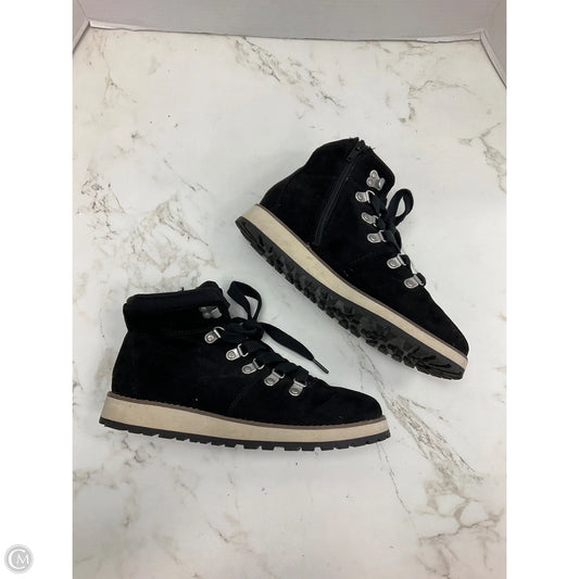 Boots Ankle Flats By Clothes Mentor In Black, Size: 7