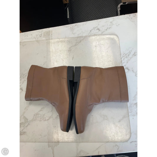 Boots Ankle Flats By Clothes Mentor In Brown, Size: 10