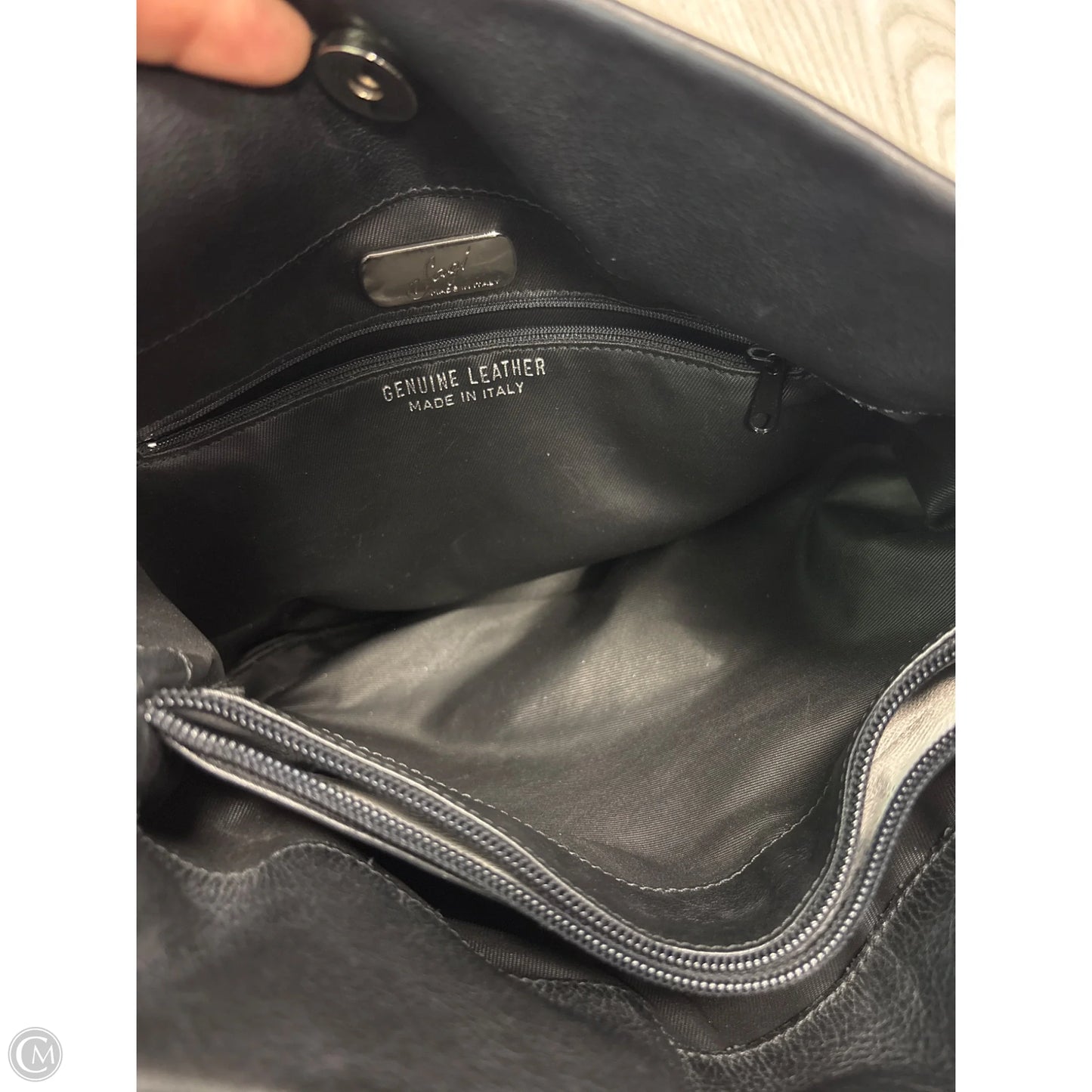 Crossbody Leather By Sagi, Size: Medium