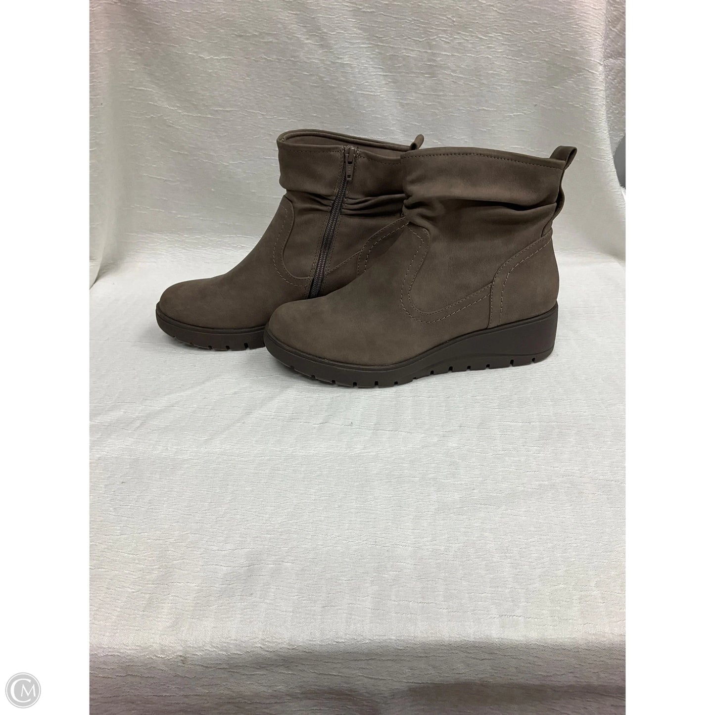 Boots Ankle Flats By Cliffs By White Mountain In Brown, Size: 9