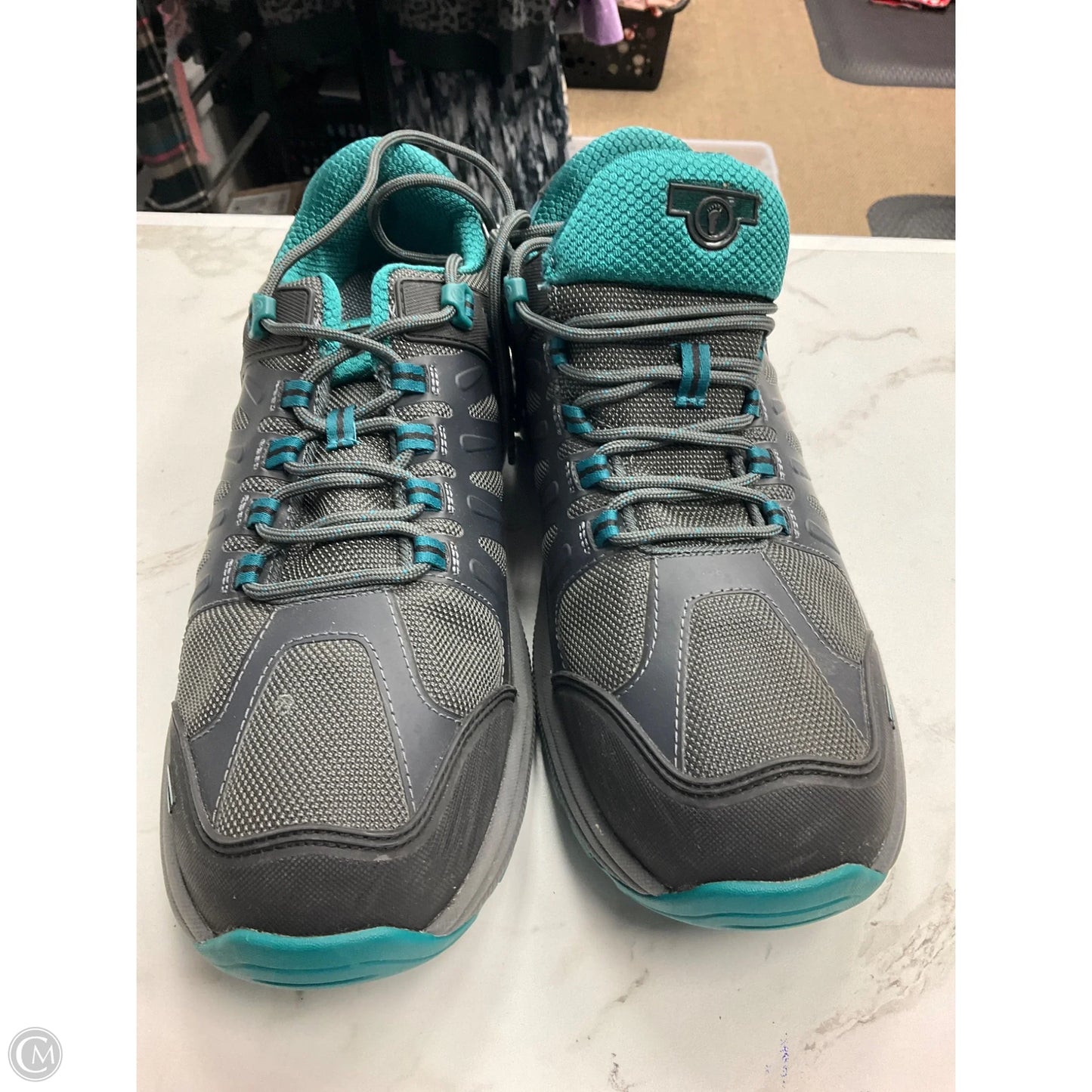 Shoes Athletic By Cmc In Grey, Size: 11