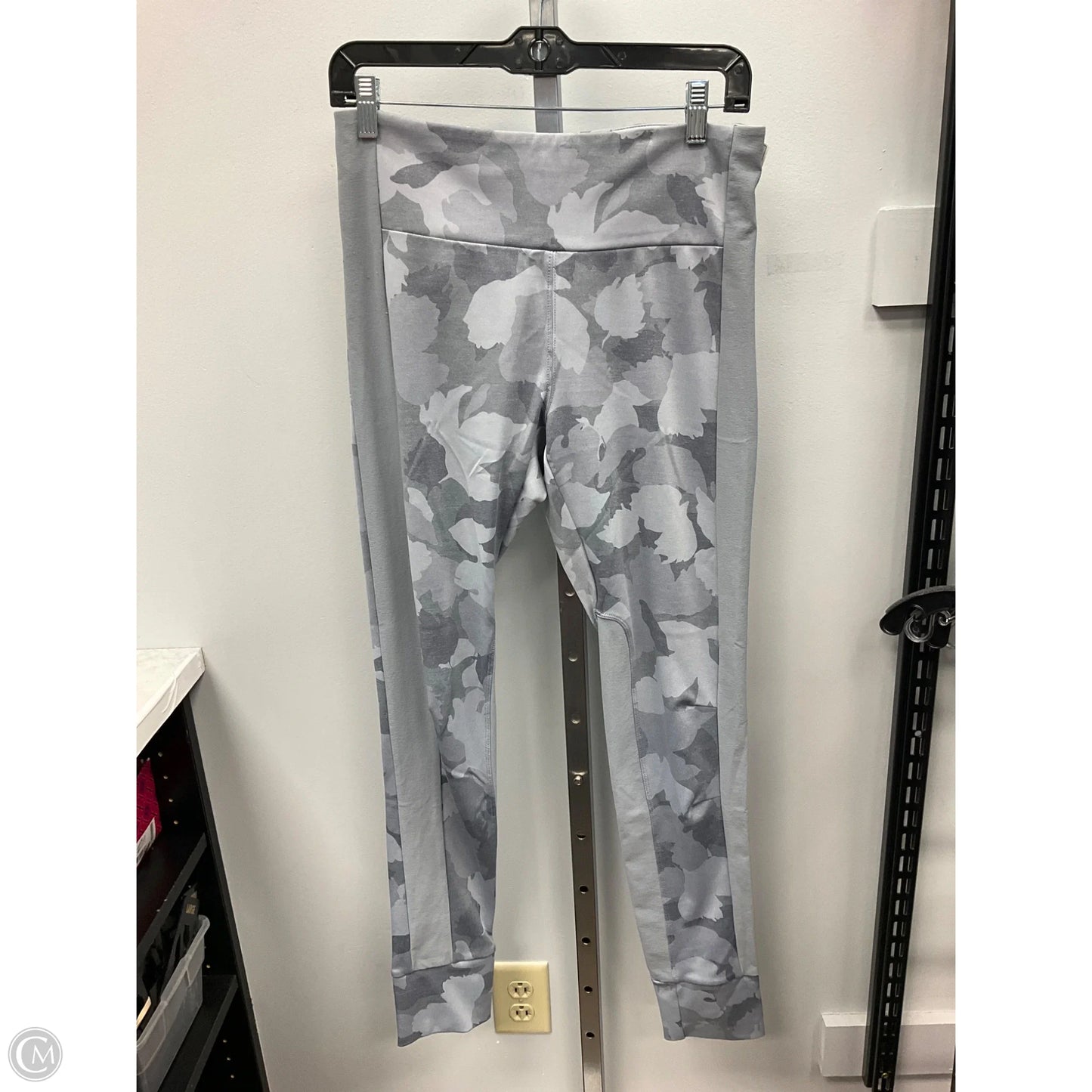 Athletic Leggings By Athleta In Camouflage Print, Size: M