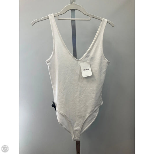 Top Sleeveless Basic By Forever 21 In White, Size: S