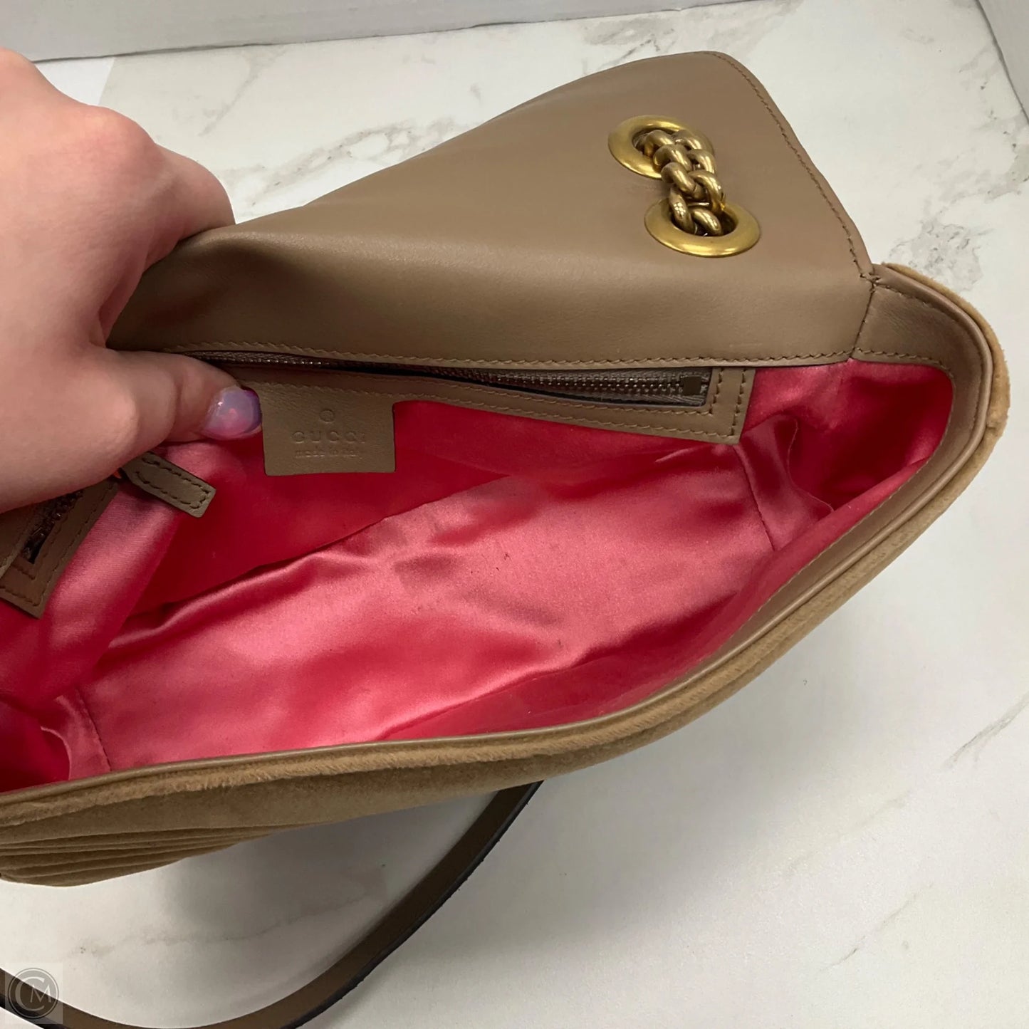 Handbag Luxury Designer By Gucci, Size: Medium