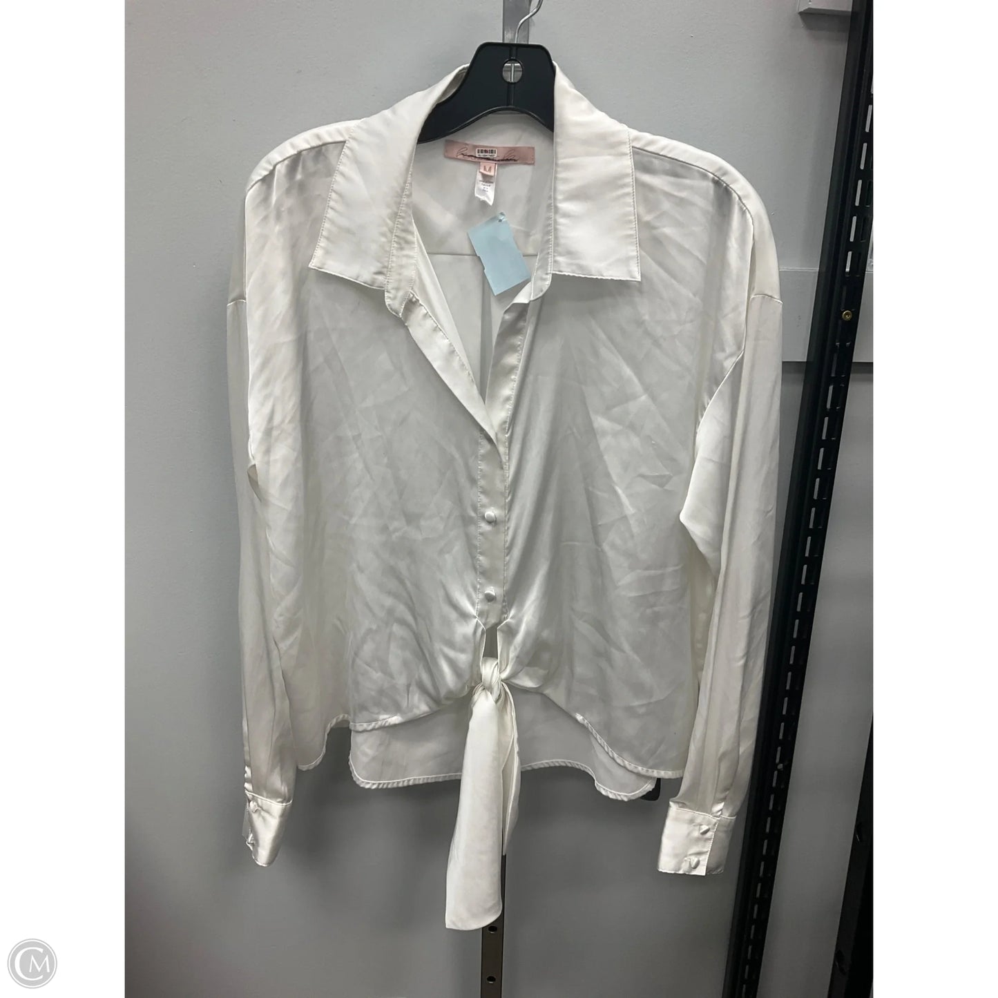 Blouse Long Sleeve By Clothes Mentor In White, Size: M