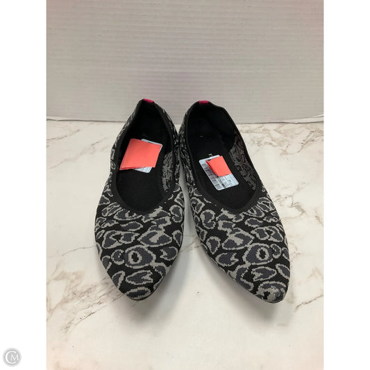 Shoes Flats By Clothes Mentor In Animal Print, Size: 10
